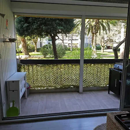 Apartment Grand T3 Face Au Parc Et A 2 Min Du Port Et De La Wifi Parking Privatif 3 Etoiles A L'office Du Tourisme *