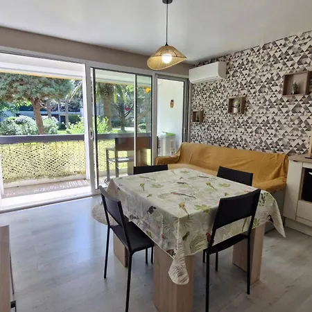 Grand T3 Face Au Parc Et A 2 Min Du Port Et De La Wifi Parking Privatif 3 Etoiles A L'office Du Tourisme Apartment Saint-Cyprien (Pyrenees-Orientales)